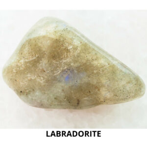 Can Labradorite go in the water?