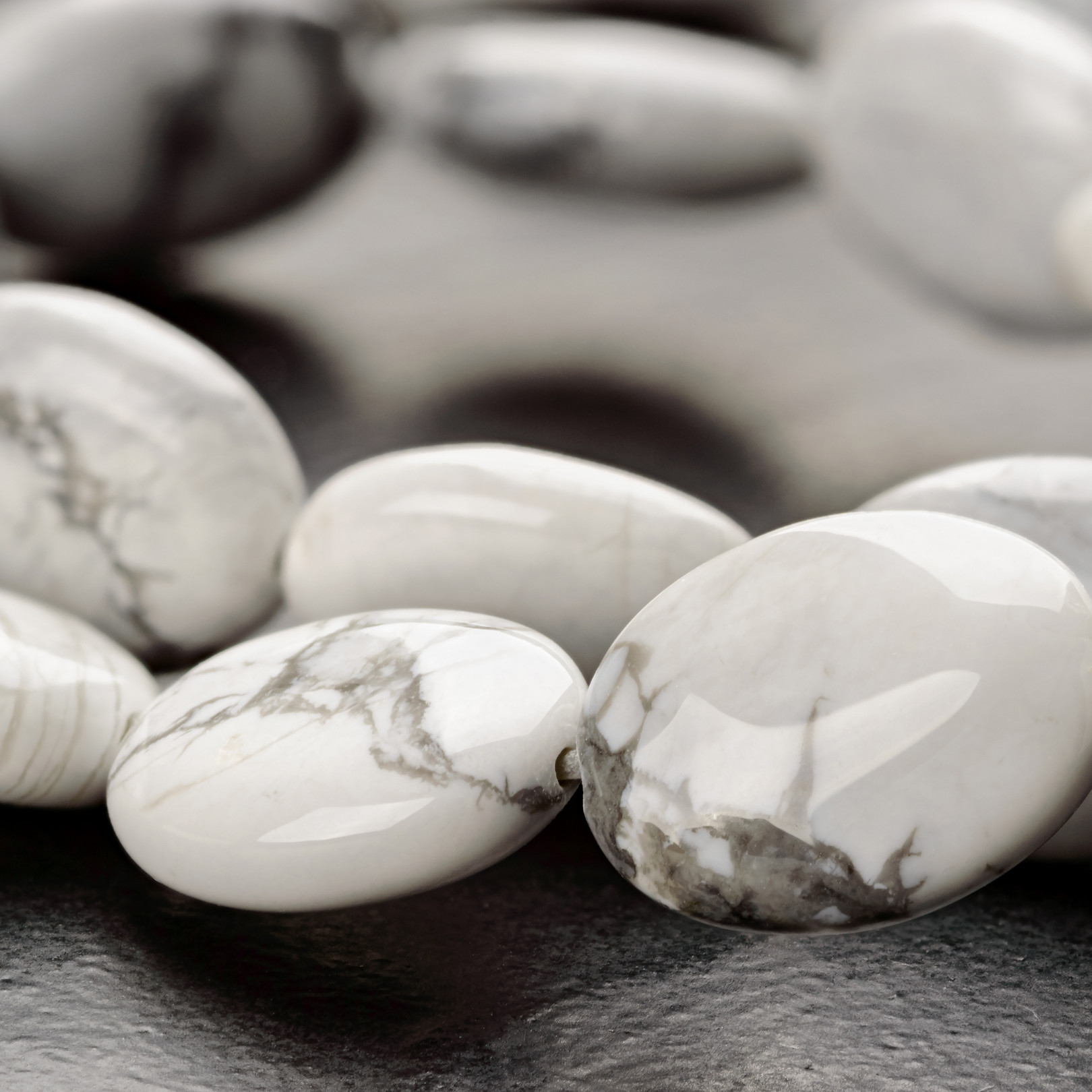 Can Howlite go in the water?