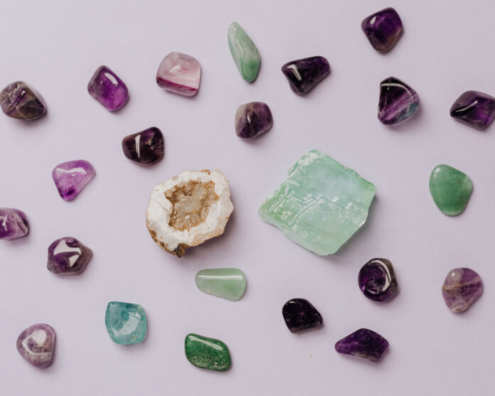 8 Surprising Benefits of Aquamarine Crystal