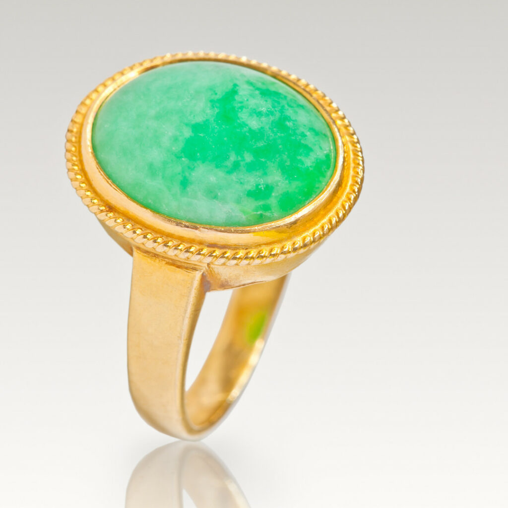 13 Benefits Of Wearing Jade