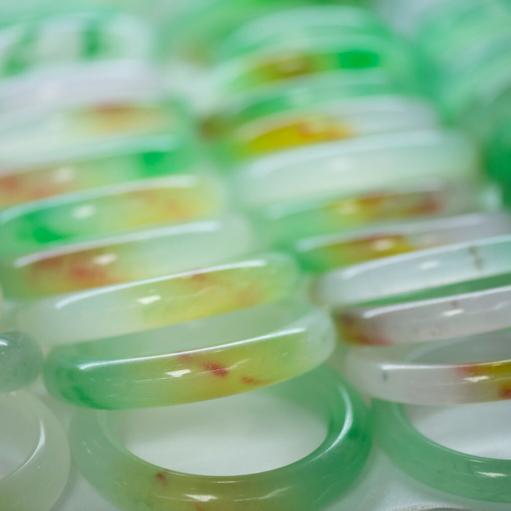 13 Benefits Of Wearing Jade