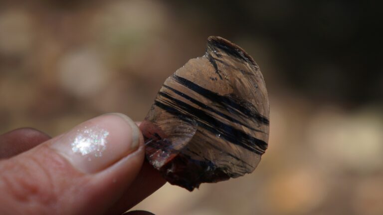 spotting fake obsidian
