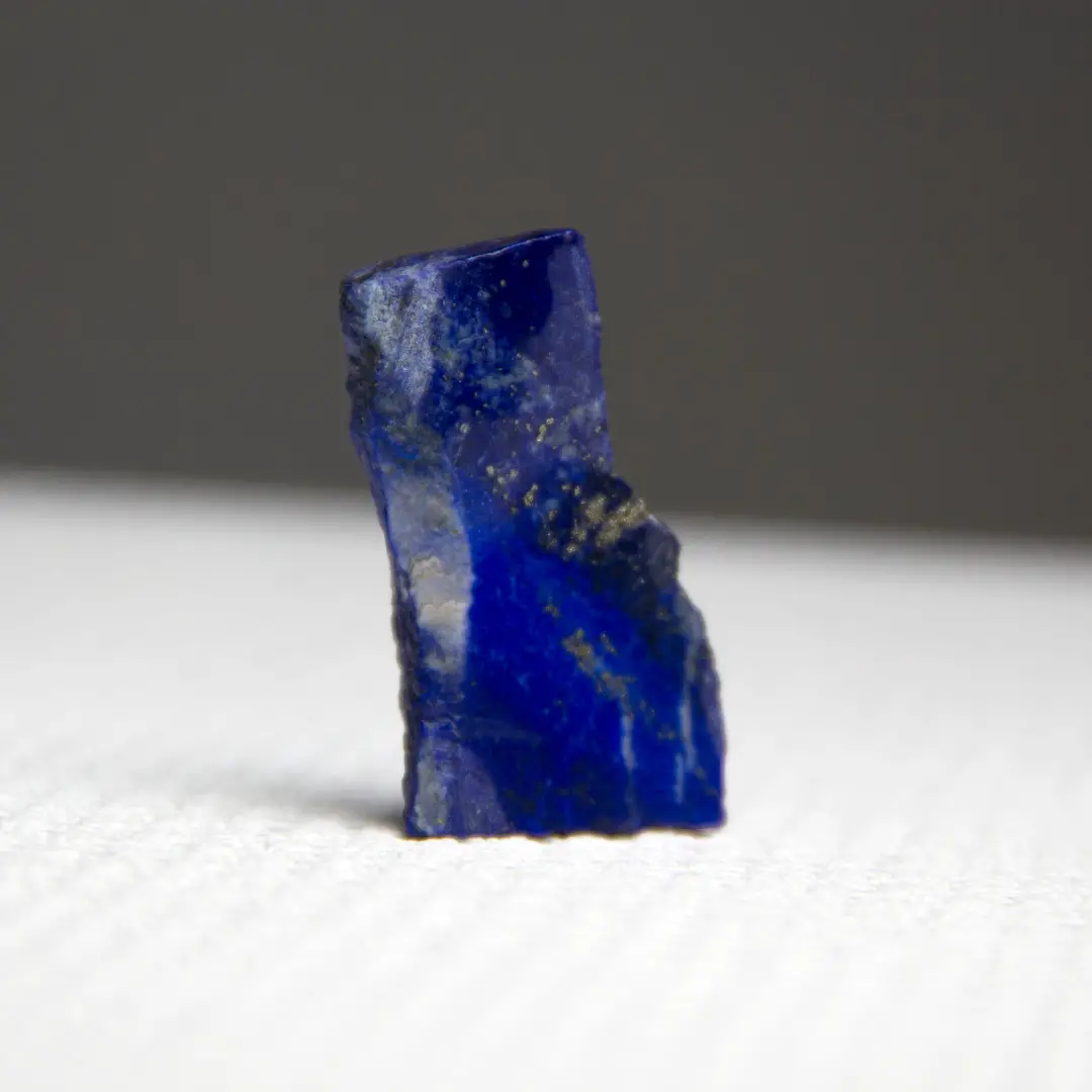 4 Amazing Healing Properties of Lapis Lazuli