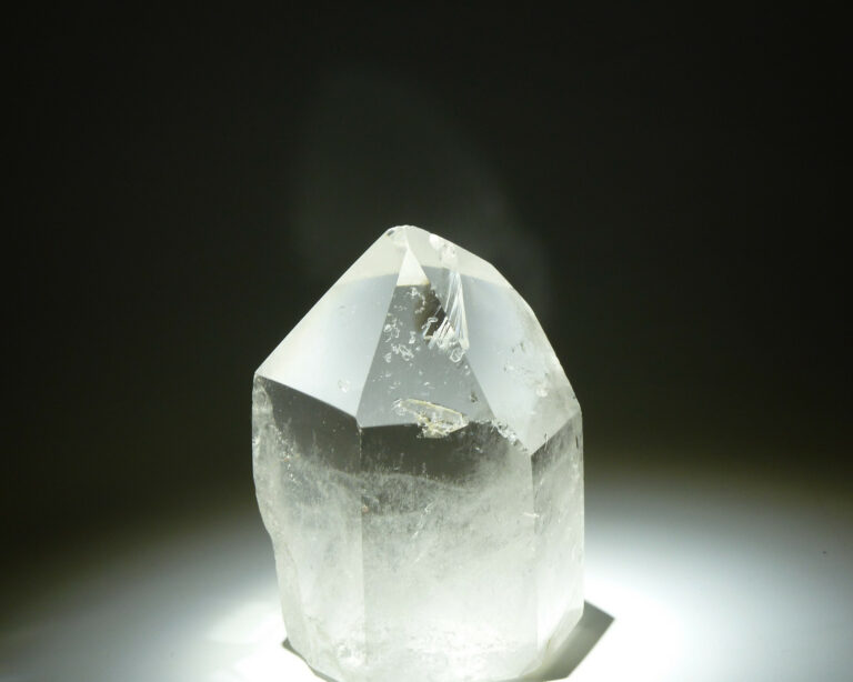 What are the Healing Properties of Selenite