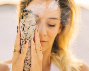 Using Sage for Selenite for Cleansing