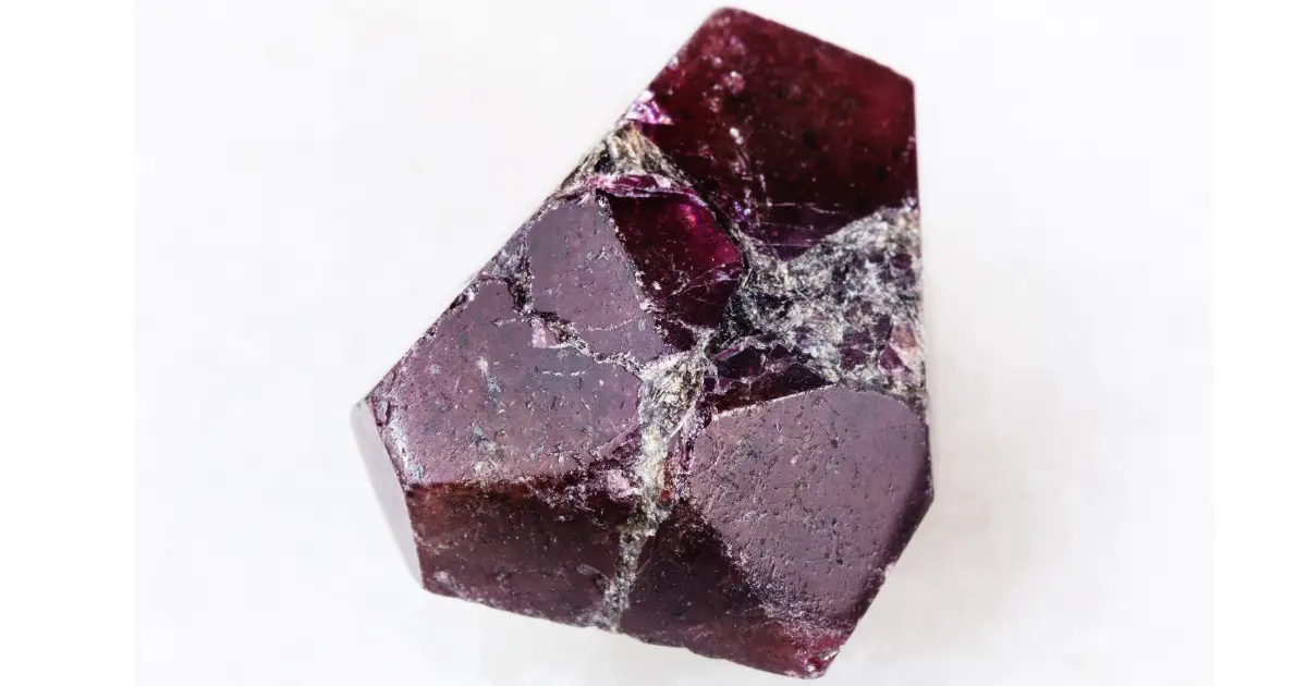 Garnet Crystals Properties