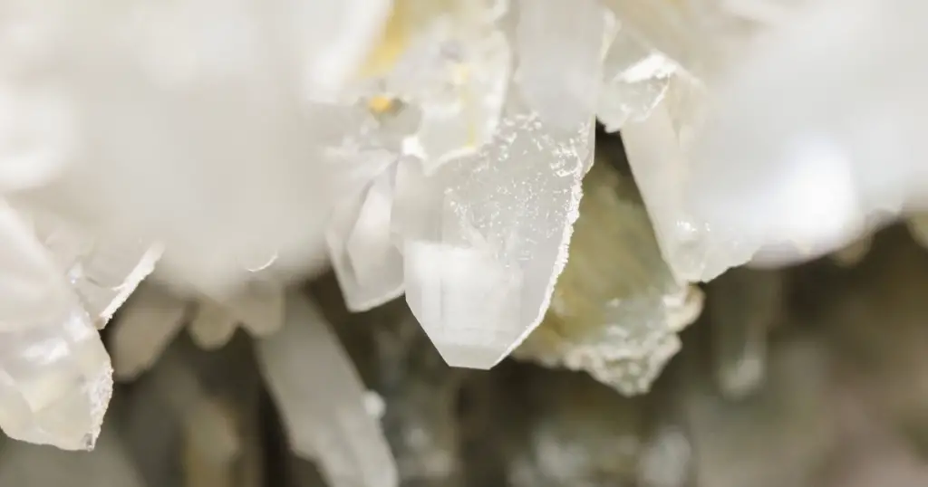 How to Clean Raw Quartz Crystals?