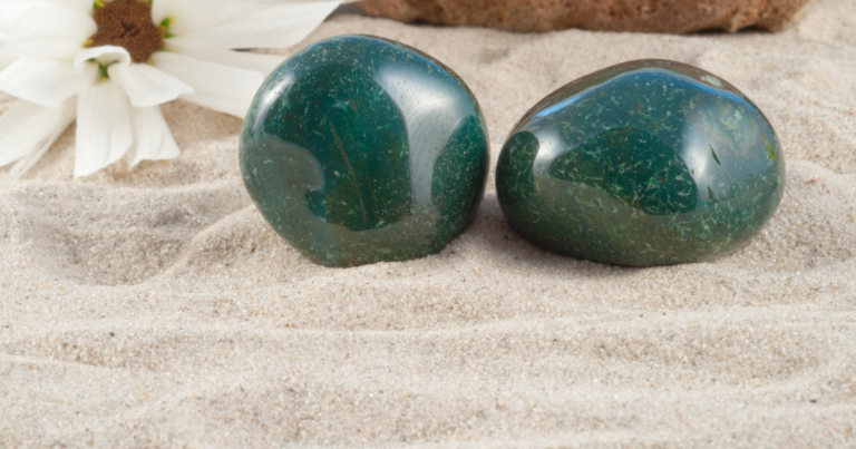 Bloodstone Meaning, Healing Properties, Uses