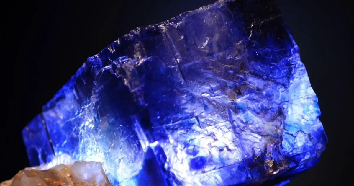 How to utilize Blue Fluorite for sleep?