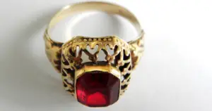 Does Pigeon Blood Ruby make a good jewelry stone