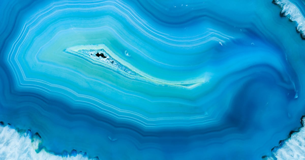 Blue Agate Meaning Healing Properties, Benefits and Uses
