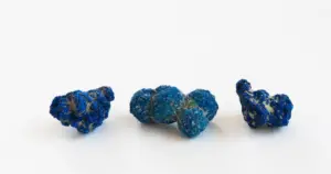 What are the uses of Azurite_