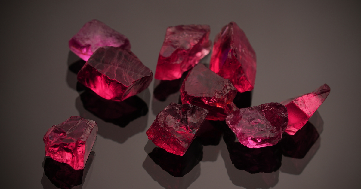 Garnet Meaning: Healing Properties, Benefits and Uses