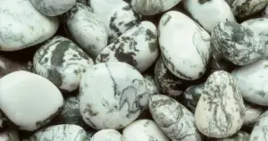 What are the uses of Tree Agate?