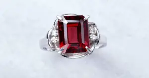 What are the Uses of Pyrope Garnet?